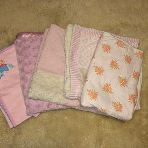 GIRLS BLANKET LOT 5 for $15